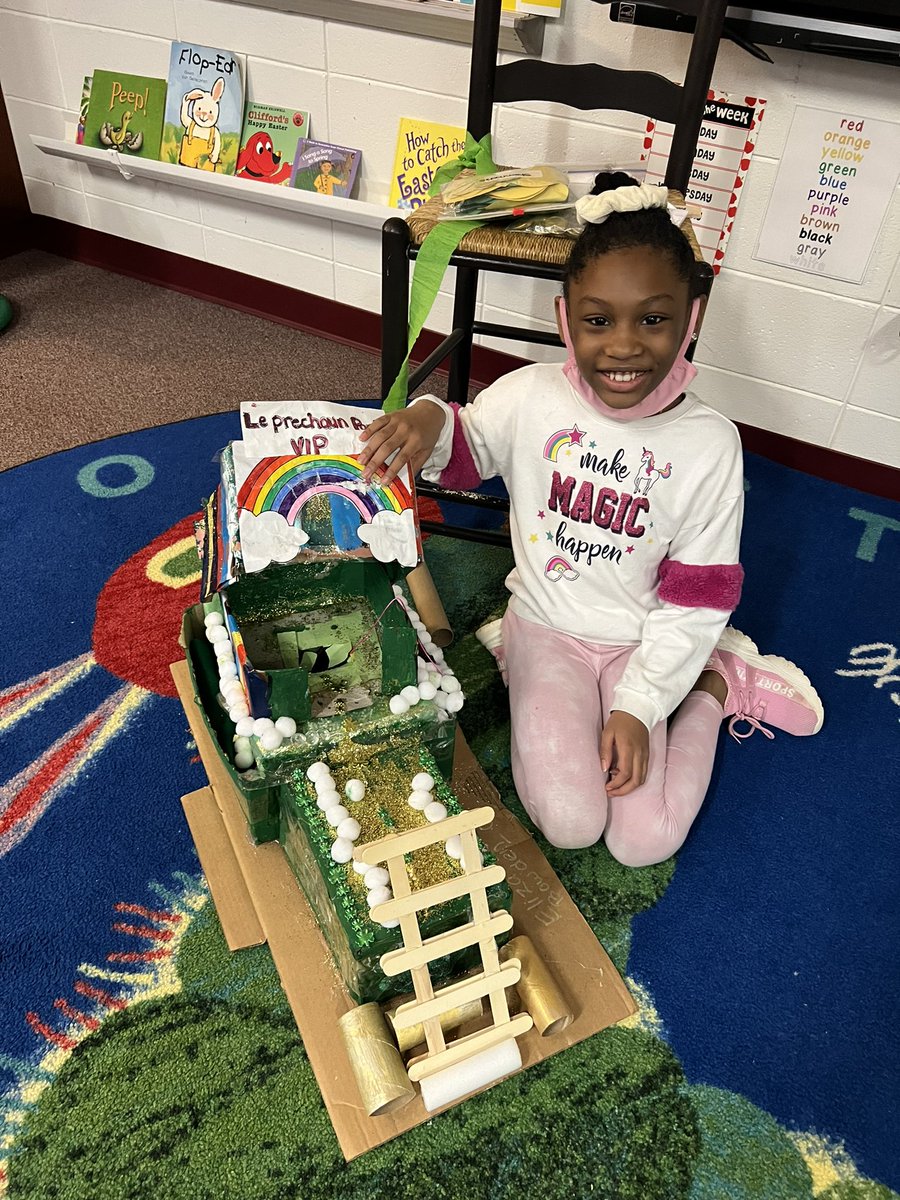 MsMarks_HES's tweet photo. Look at these awesome leprechaun traps! #familyengagement https://t.co/q2ST9NmJaQ