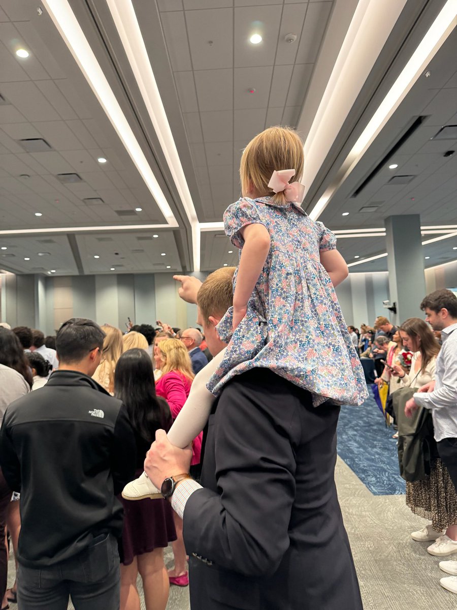 Carey Jansen, MD PhD tweet media