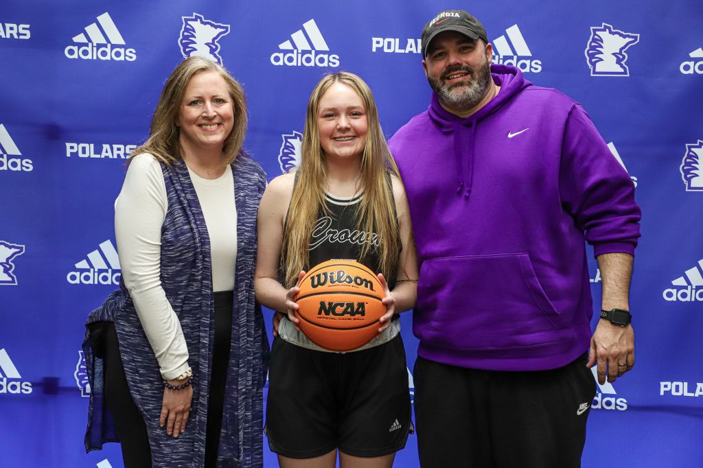 Avery Youngblood tweet media