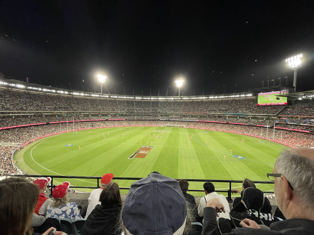 timbogb's tweet image. 🏉 Collingwood Magpies 69-102 Sydney Swans 
🏆 AFL Premiership
🏟 Melbourne Cricket Ground, capacity 100,000
🎟 $A79 👨‍👩‍👧‍👦 78,933
📆 Friday 15 March 7:40PM
#aussierules #stadium #groundhopping  @collingwoodfc @sydneyswans @StadiumPrint