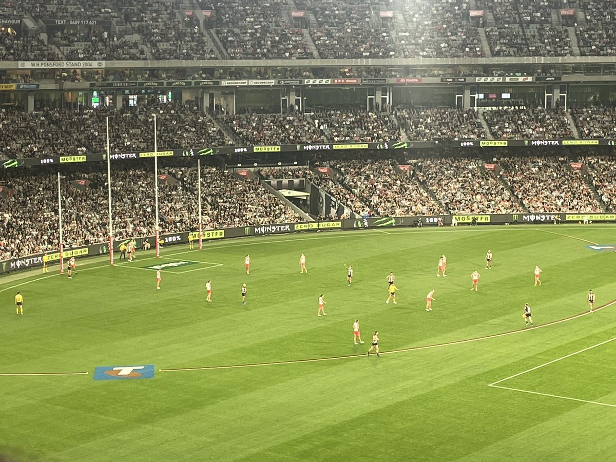 timbogb's tweet image. 🏉 Collingwood Magpies 69-102 Sydney Swans 
🏆 AFL Premiership
🏟 Melbourne Cricket Ground, capacity 100,000
🎟 $A79 👨‍👩‍👧‍👦 78,933
📆 Friday 15 March 7:40PM
#aussierules #stadium #groundhopping  @collingwoodfc @sydneyswans @StadiumPrint