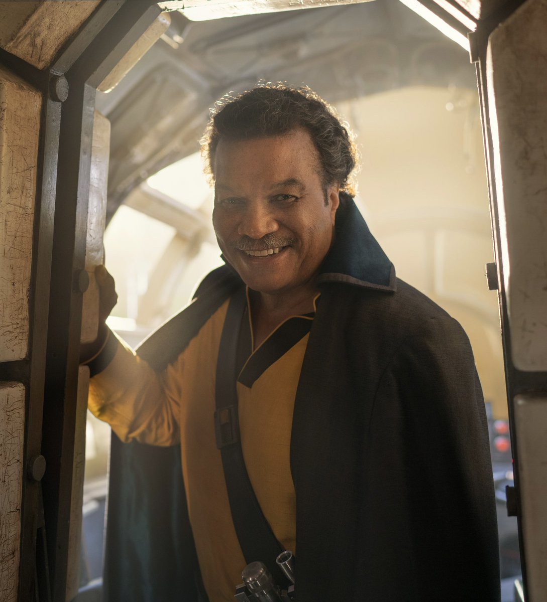 DiscussingFilm's tweet photo. Billy Dee Williams on if he would return as Lando:

“Pay me a lot of money and I'll sell my soul.”

(Source: https://t.co/lmP715nmTi) https://t.co/iK0KTlLqZb