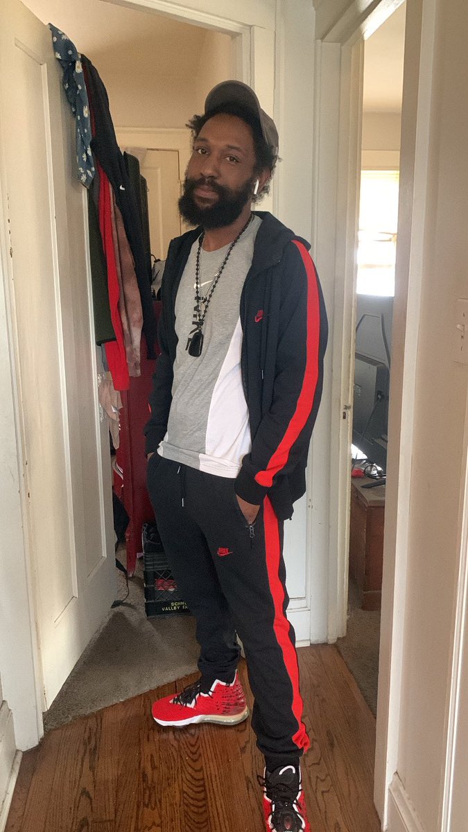 Infamous_Trilli's tweet photo. Happy 30th trip 🎂 https://t.co/9d8xfpvgV4