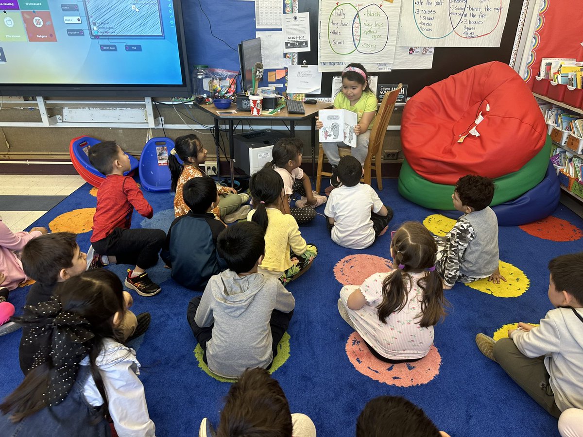 JenniferCoaker's tweet photo. Some of our  first grade friends reading aloud their favorite books. 📚. #proudteacher @NHPGCP @NHPRoadSchool https://t.co/mUxtBhItql