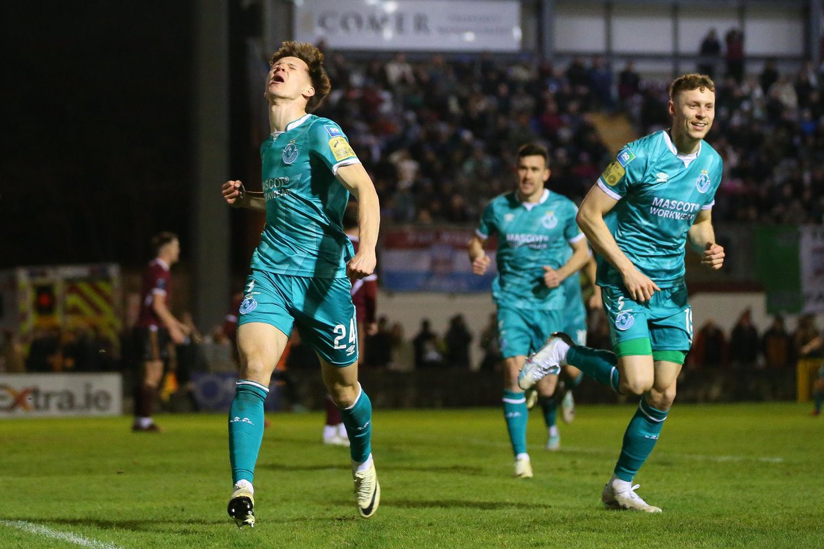 ShamrockRovers's tweet photo. @KarcherIreland 85’ 🎯 | Johnny Kenny got on the end of a great ball in from the right from Darragh Burns and made no mistake from close range!

🟣 0-1 🟢 https://t.co/ogHWlDsH2D