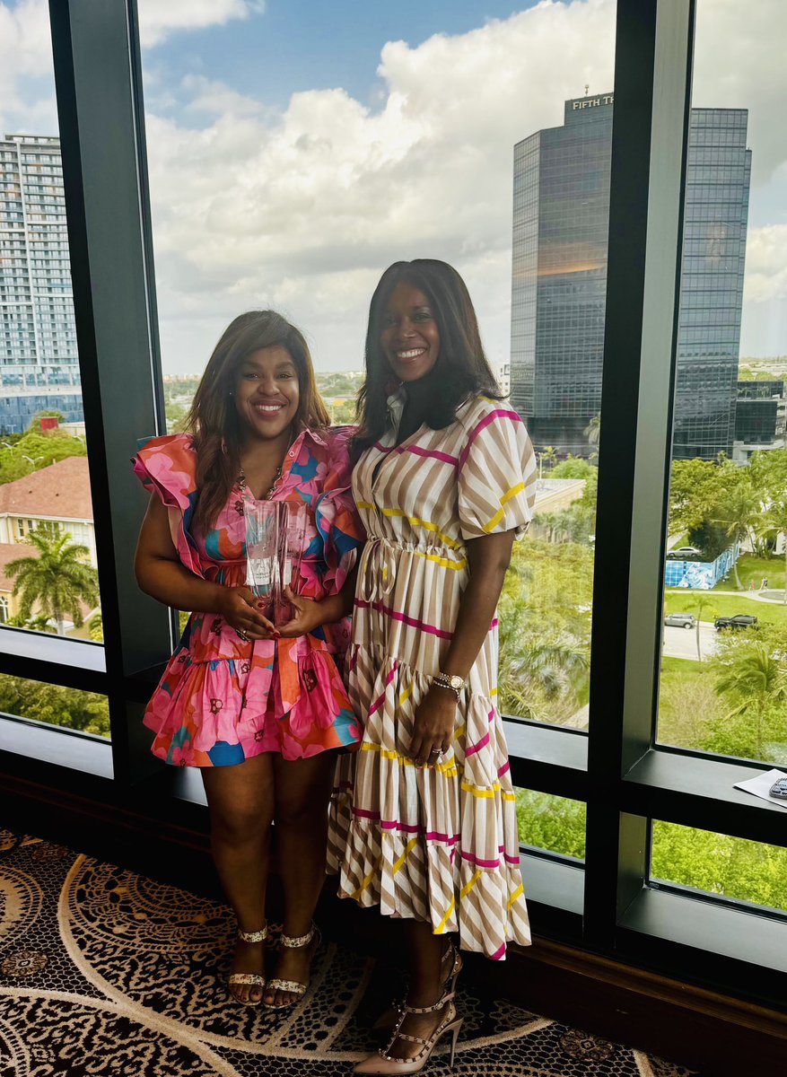 Congratulations to my little sister Destinie Baker Sutton, winner of the Women's Chamber of Commerce PBC #Giraffe Award in the Civic Category! I am incredibly proud of you Des. Keep shining! Love you♥️🦒 #ProudSister #SheStuckHerNeckOut @destinielaw