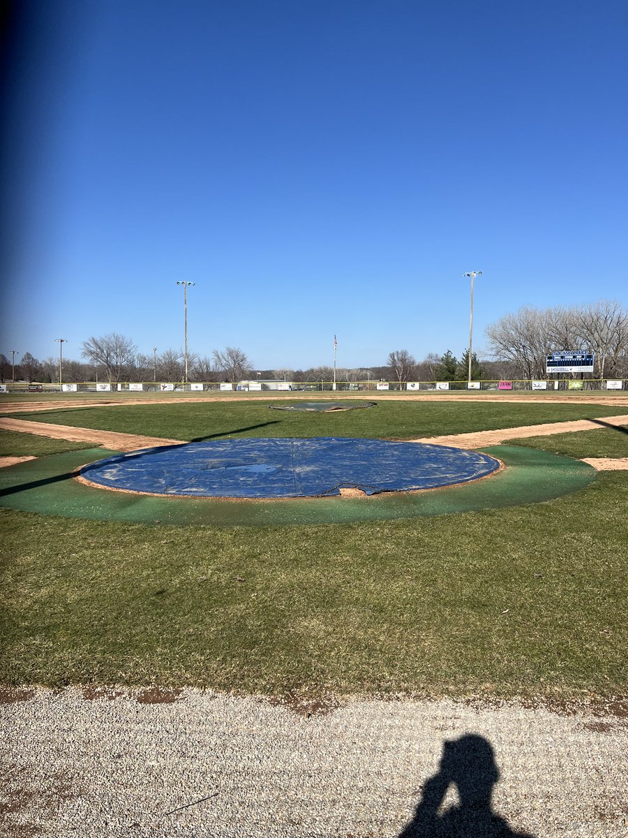 What a beautiful day to play baseball. Field is too muddy from the rain though. Number 1 reason we need turf. Please consider helping with our project so we can Play Ball.