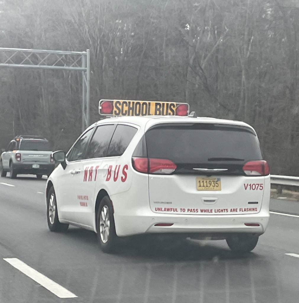 drifty___'s tweet image. lol cap u are literally a van but dream big i guess