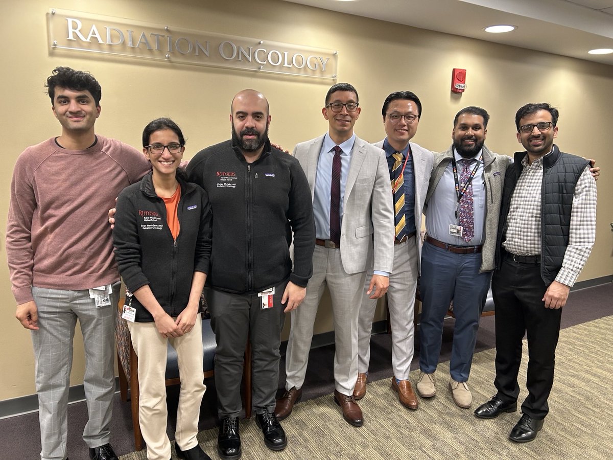 One of my favorite parts of visiting #radonc depts is meeting with the residents.

Fantastic questions on #radiopharmaceuticals and beyond. 

Excellent discussions all around!

Thanks to Drs. Hathout, Haffty, Yue, <a href="/MalcolmMattesMD/">MDMattes</a> <a href="/RonEnnisMD1/">Ron Ennis, M.D.</a> for the hospitality!