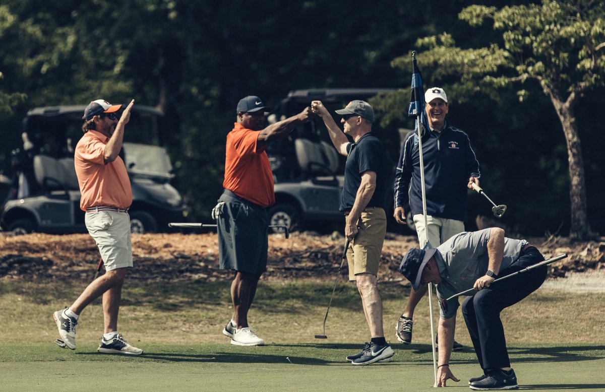 Who wants to play golf with @BoJackson while supporting the AL Governor’s Emergency Relief Fund?! ⛳️$2000/person—only 12 spots available and they’re filling up! Includes a round of golf with Bo, lunch, merch, & more! Details: bobikesbama.com/the-ride/vip-e…