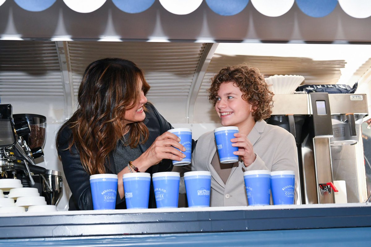 Mariska Hargitay Daily | M-HARGITAY.ORG / Fan Page tweet media