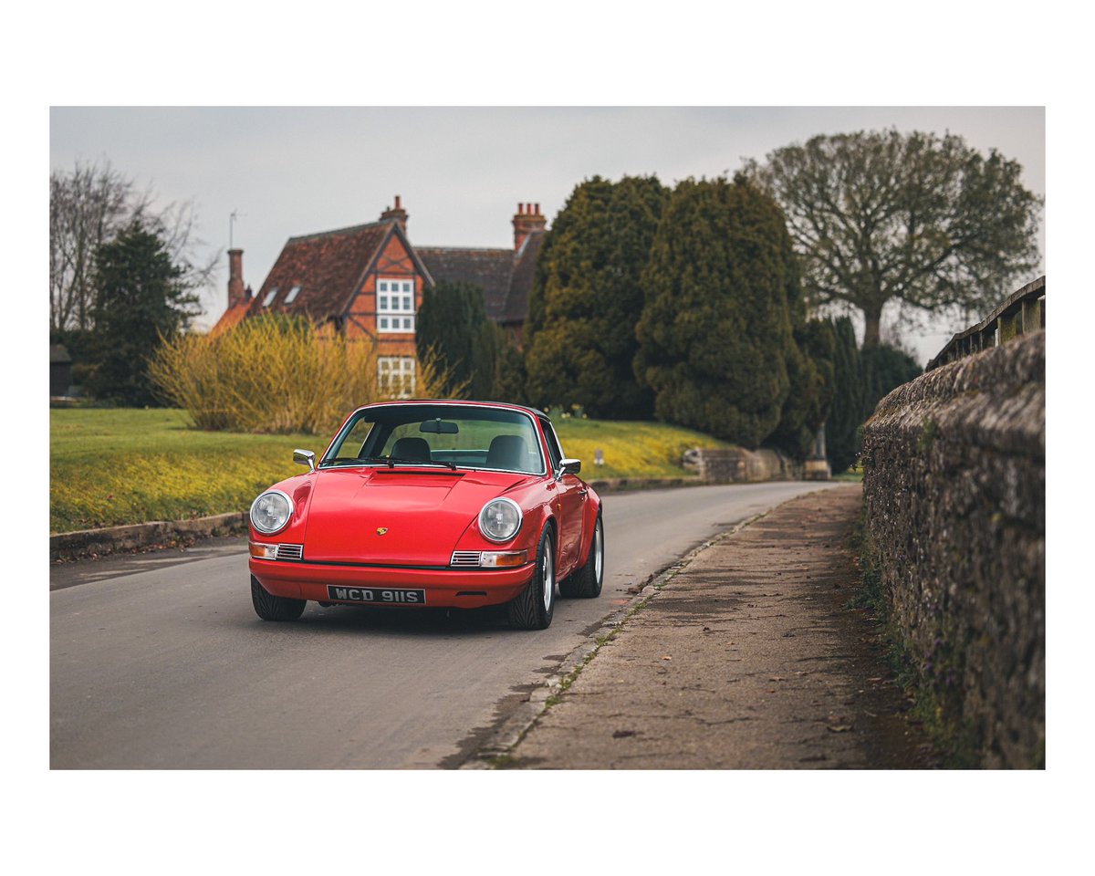 RaeburnWard's tweet image. Love a tastefully modified 911

#classic911 #backdate