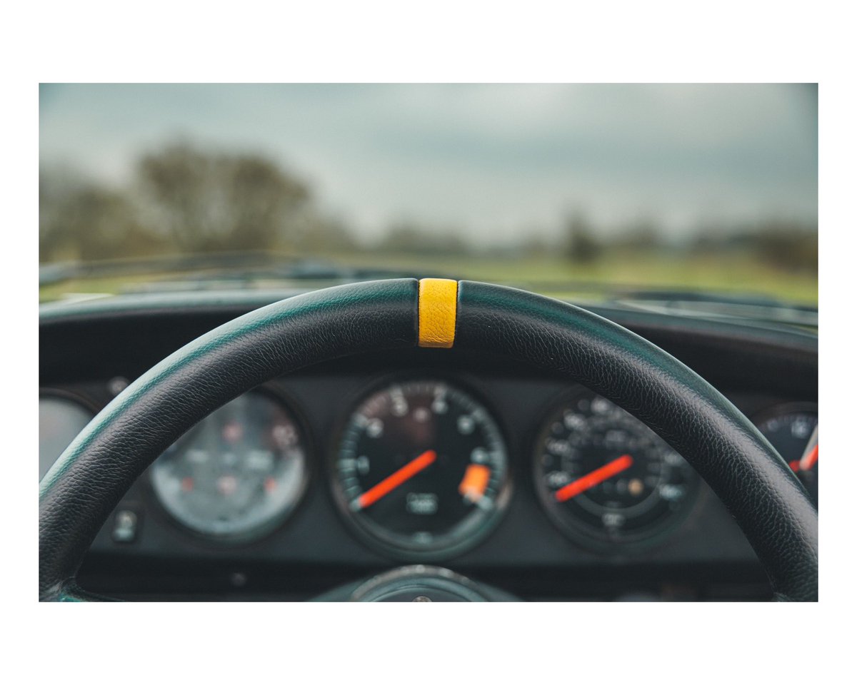 RaeburnWard's tweet image. Love a tastefully modified 911

#classic911 #backdate