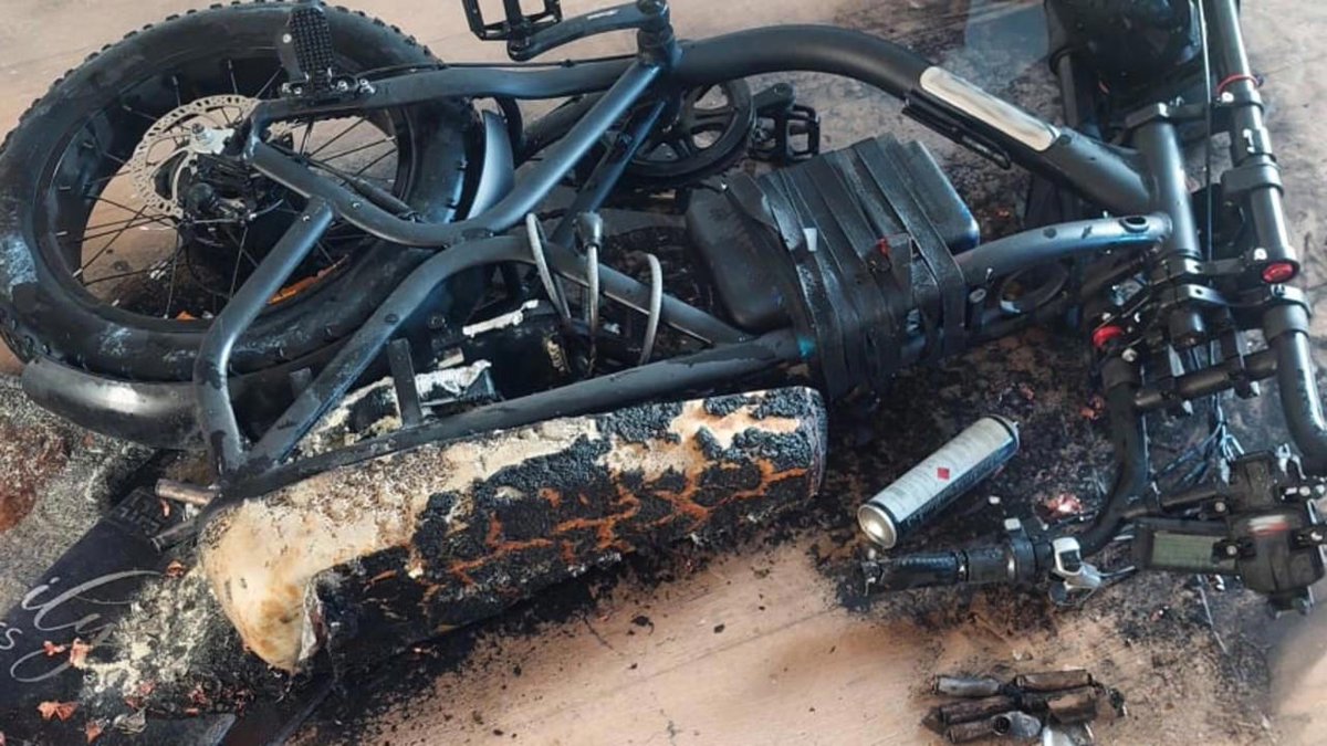 QRFP_NJ's tweet image. Same story as yesterday - this time with a pic! Fire at 10-story apartment building started by charging e-bike with modified lithium-ion battery “contained and largely extinguished” by #fastestwater! #sprinklersaves buff.ly/3PozIa2