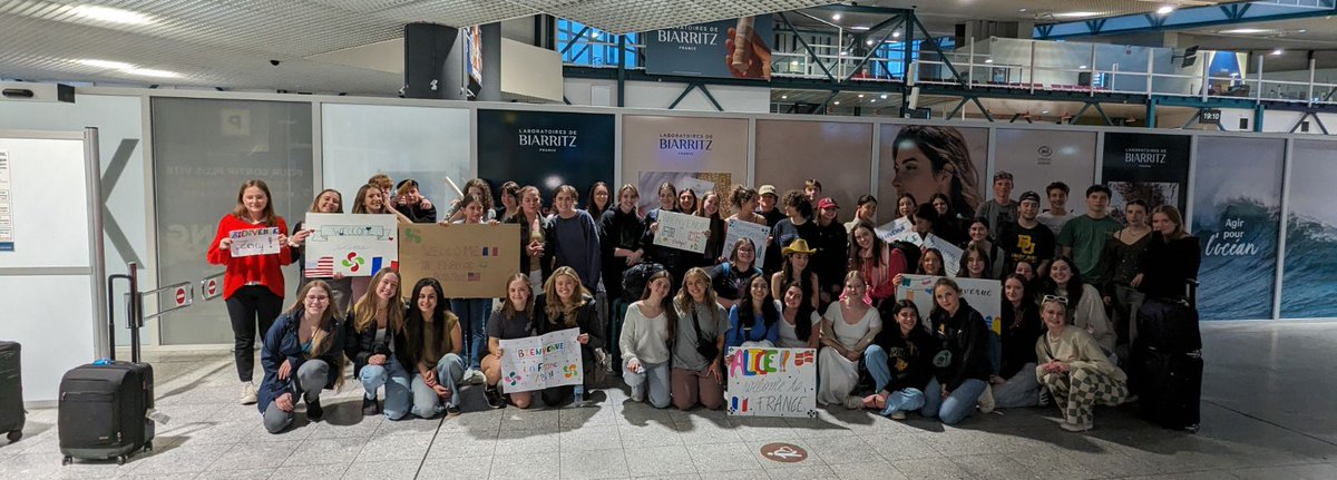 Ce soir, arrivée des correspondants américains de Boise (Idaho) . Deuxième partie de cet échange après le voyage de nos élèves de première aux États Unis en octobre dernier.