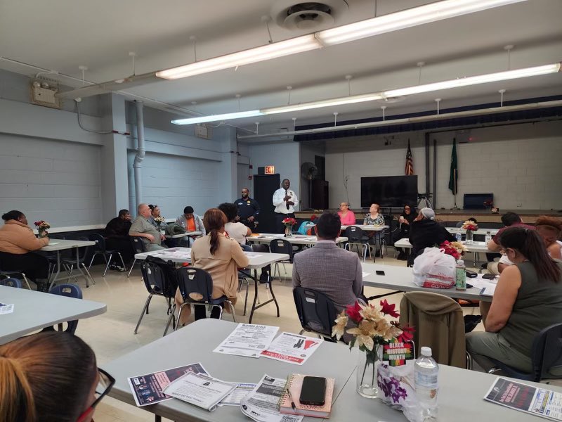 Thank you to @NYCHA Jackson Houses Community Council for letting us be part of your meeting. With your advice and help, we continue to learn how to keep our community safe! We always look forward spending time with everyone.