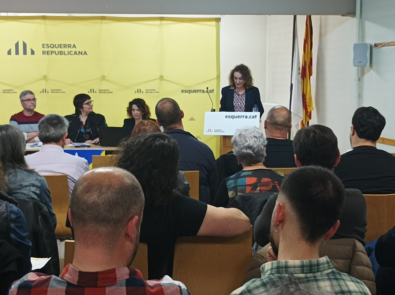 ERCfedLleida's tweet photo. 🗞 La regidora i primera tinent d’alcaldia de #Corbins, Anna Belló serà la candidata 📩 de la Federació de Lleida d’ @Esquerra_ERC 🟡 a les Eleccions al Parlament Europeu 🇪🇺 del proper 9 de juny‼

[➕ INFO 👇🏼]

https://t.co/RXgQzctacZ https://t.co/ZvEePJcRH8