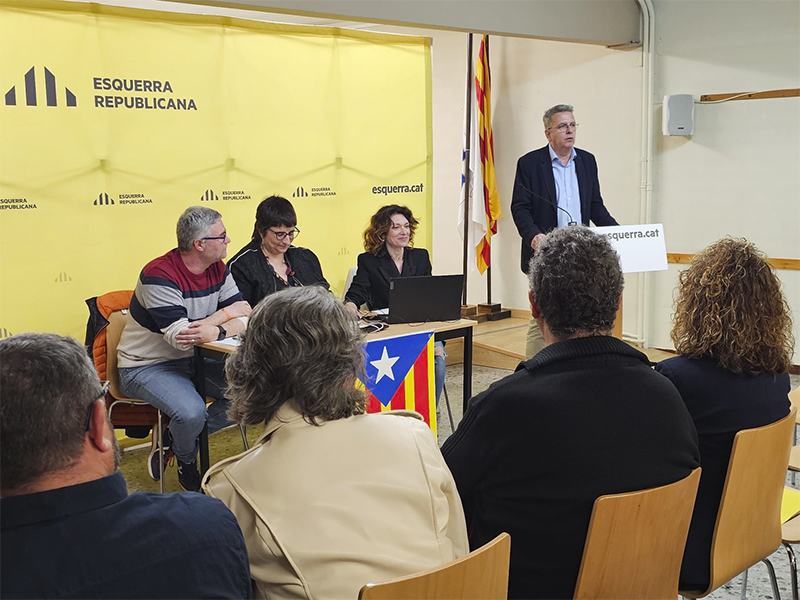 ERCfedLleida's tweet photo. 🗞 La regidora i primera tinent d’alcaldia de #Corbins, Anna Belló serà la candidata 📩 de la Federació de Lleida d’ @Esquerra_ERC 🟡 a les Eleccions al Parlament Europeu 🇪🇺 del proper 9 de juny‼

[➕ INFO 👇🏼]

https://t.co/RXgQzctacZ https://t.co/ZvEePJcRH8