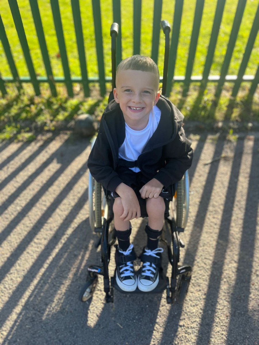 N1GoalKeeping's tweet photo. 1/2 DISABILITY DOESN’T DEFINE YOU💚

A little inspirational post this evening. 

This is Teddy-James, my Son who has Cerebral Palsy.

Although he is unable to walk or weight bear without support and spends a lot of time in his wheelchair, he is obsessed with making saves. https://t.co/cMLWsLMAJu