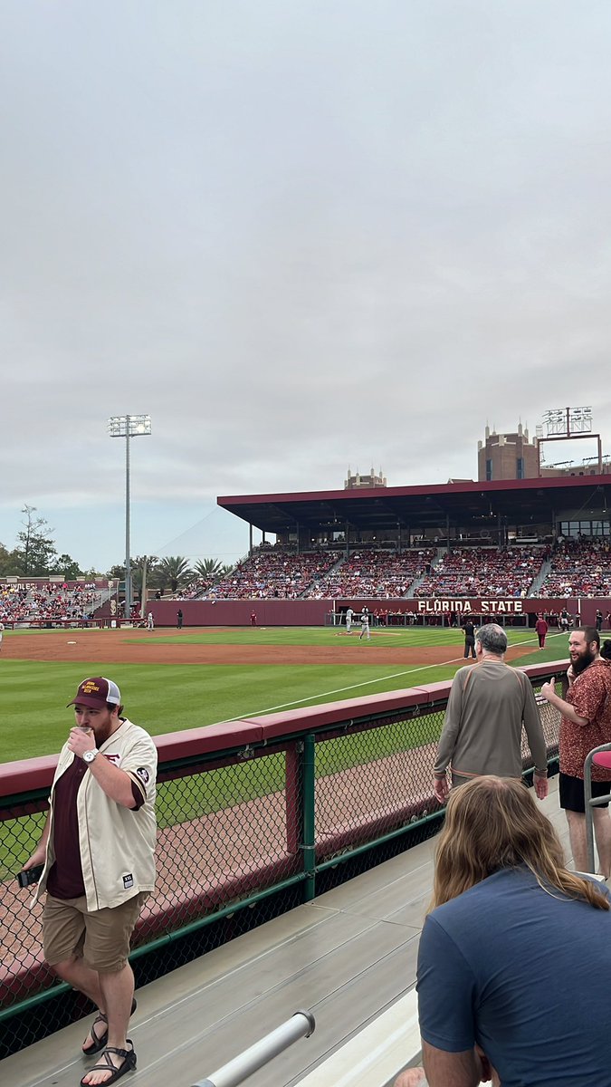 DanBlackbourn's tweet photo. 80 degrees and baseball! Can’t beat it! Go Irish!! ☘️ #NDBaseball https://t.co/yBq99l2CNc