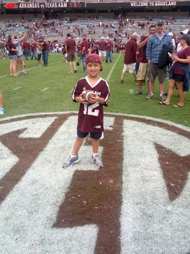 Carter Braugh (@carterbraugh) on Twitter photo After great conversations with my family and coaches, I am blessed to say my official commitment to play football at Texas A&M University. Id like to thank my family for everything. Thank you all coaches and teammates!
<a href="/AthleticsHP/">Hyde Park Athletics</a> <a href="/SteezoDsgn/">Steezo</a> <a href="/AggieFootball/">Texas A&M Football</a> <a href="/TXPrivateFBGuy/">Texas Private School Football</a> After great conversations with my family and coaches, I am blessed to say my official commitment to play football at Texas A&M University. Id like to thank my family for everything. Thank you all coaches and teammates!
<a href="/AthleticsHP/">Hyde Park Athletics</a> <a href="/SteezoDsgn/">Steezo</a> <a href="/AggieFootball/">Texas A&M Football</a> <a href="/TXPrivateFBGuy/">Texas Private School Football</a>