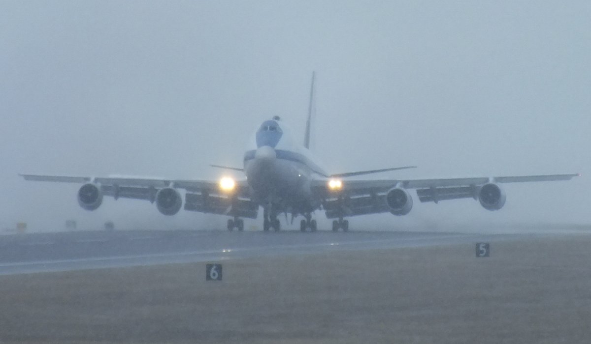An E-4B emerging from the snow back in December.
•
•
✈Aircraft: Boeing 747-200 E-4B
🛩Registration: 73-1676 #ADFEB3
💺Operator: United States Air Force
📅Age: 50 Years
🛫Route: KWRB-KOFF
#️⃣ Callsign: N/A
⏳Flight time: 2:17
📷Date: December 26, 2023