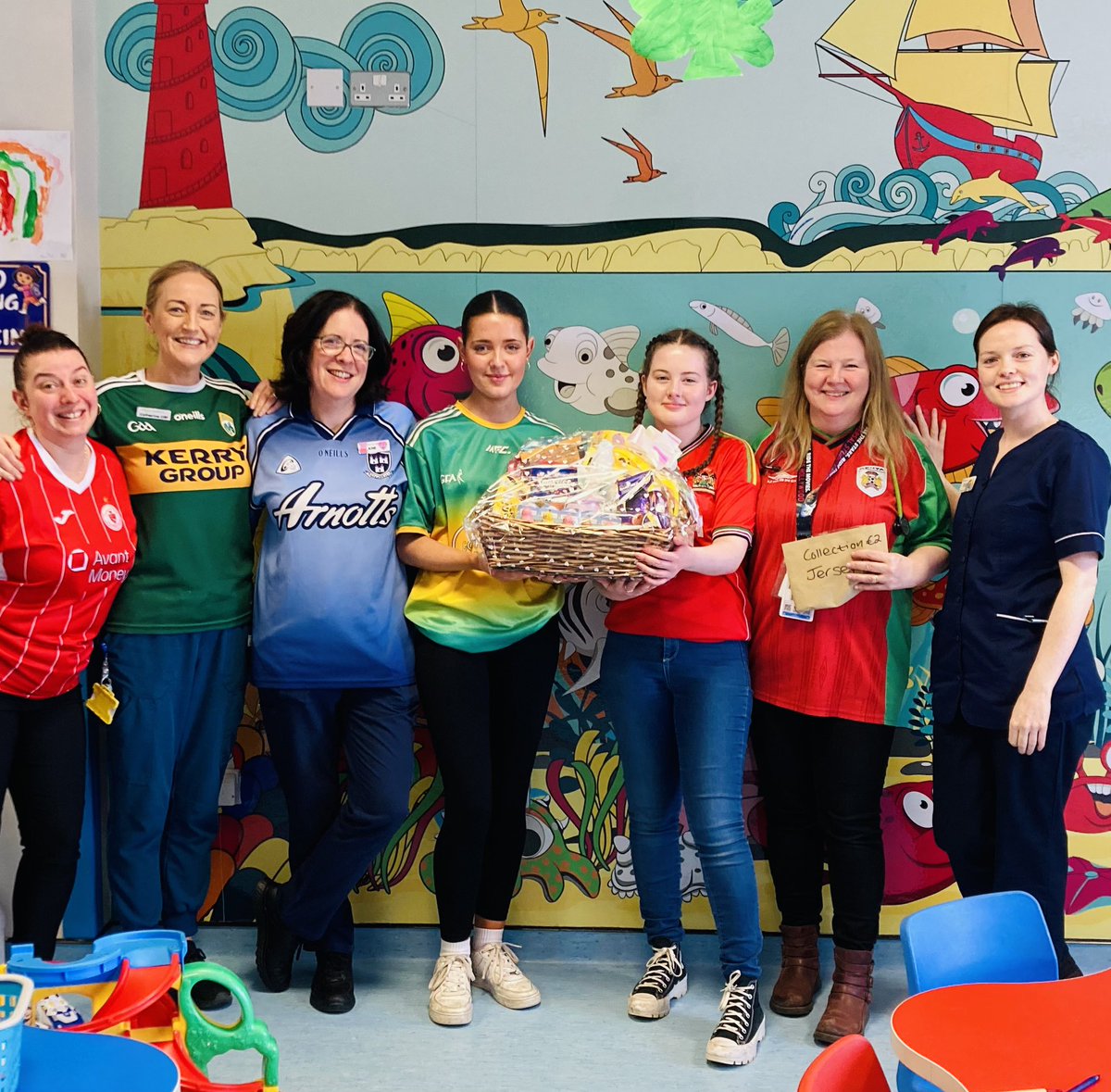 Best of luck to Dr Dara Gallagher & her TY team (including daughter Sadhbh and Kate - daughter of our very own Áine) heading to volunteer in Kenya 🇰🇪 at Tuma Tuma School for the deaf 👏 👏….colleagues happily supported jersey day and hamper raffle to raise funds for the school!