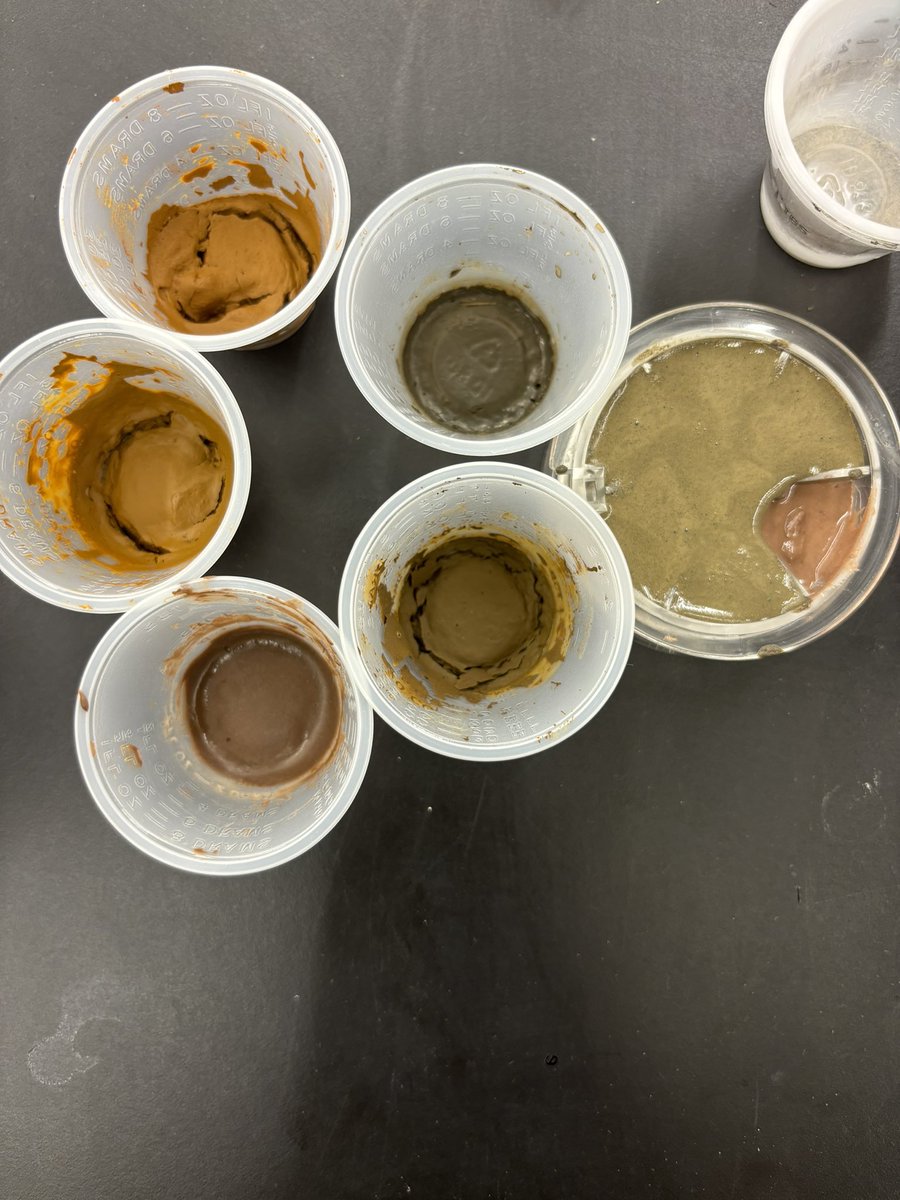 spookyscience_'s tweet photo. technically “dirt” isn’t a fossil but… loving my natural earth pigment journey! #FossilFriday https://t.co/XYw7CRF5se
