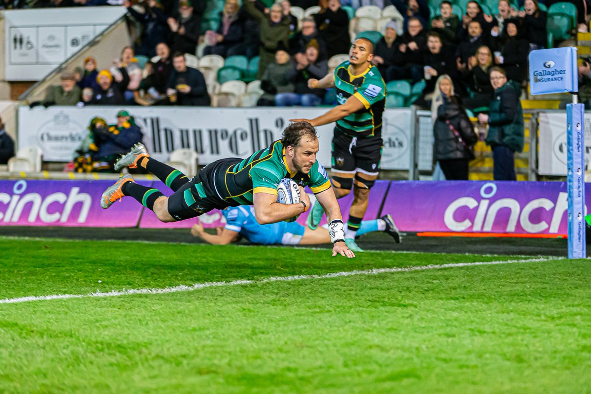 chronsport's tweet photo. Saints 24 Sale Sharks 10: @WheresTommyV's match report from cinch Stadium at Franklin's Gardens 

https://t.co/MRvkhEO8Ct https://t.co/oPEiQiX7zK