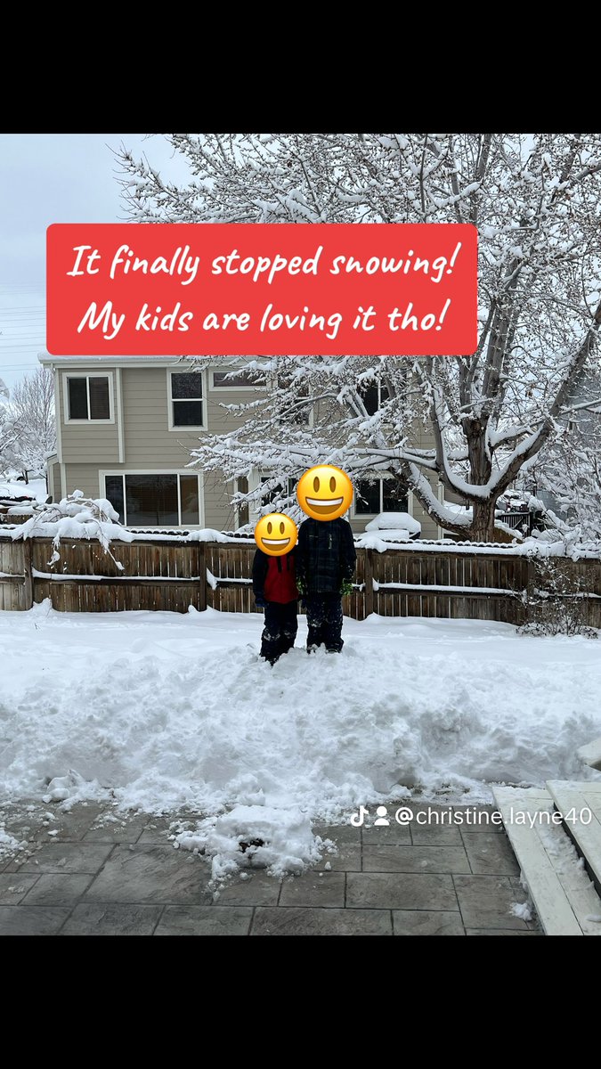 ChrisLayneLove's tweet photo. And it’s melting pretty quick so everything will be slushy and messy for a couple of days! Oh well…
#colorado #snow #snowstorm #momlife #boymomlife #author #writer #authorlife #snowedin #snowfun #fun #books #wishiwaswriting #idratherbewriting https://t.co/CM9rF4oCW4
