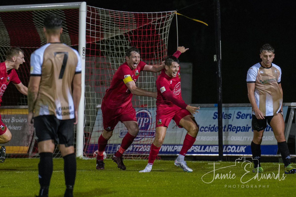 LlanelliReds's tweet photo. ⚔️ See you tomorrow, Reds… 🔴

#RedTown https://t.co/cAo2fQZp8D