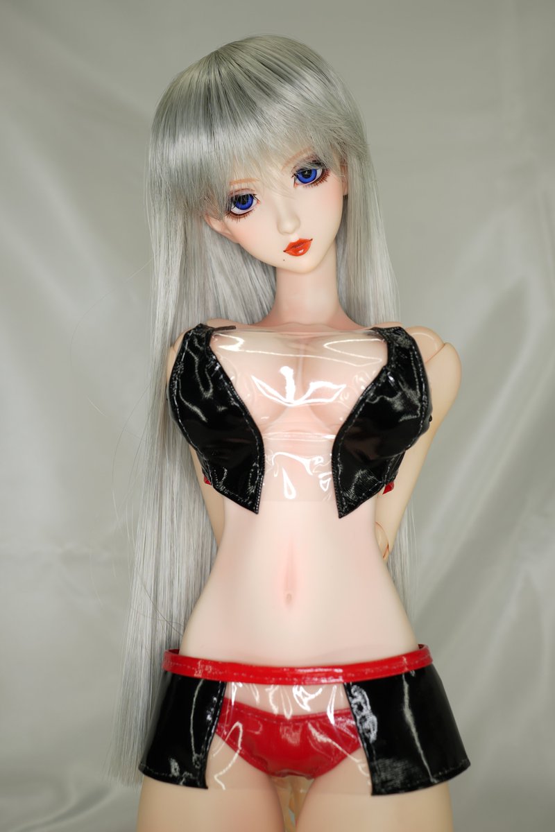 o_kotonoha_o's tweet photo. 透明な服の色違いを作成🎵
久しぶりにオークションに出品する予定です🥰
#doll #ドール #ドール服 #realartproject #vmf50 #angelphilia #pinkdrops #obitsu50 #オビツ50 https://t.co/tHduZyPjgB