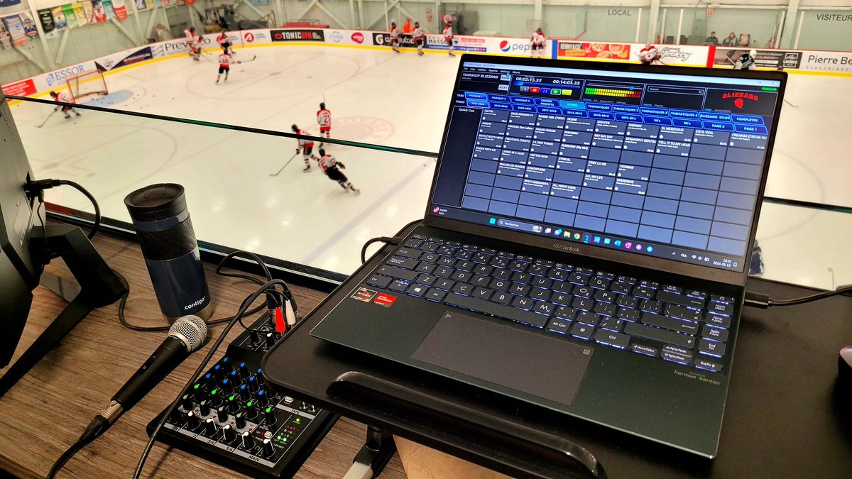 DJ_dan200's tweet photo. Les vendredis se suivent et ne se ressemblent pas! Il y a deux semaines, j'étais DJ dans un match de la LNH à Ottawa. Cette semaine, un match de midget AAA à St-Augustin... On va s'amuser quand même!!✌️
@blizzardaaa @LHM18AAAQ
#GoBlizzard #SportsDJ #7pointaudio https://t.co/kQKvwAtRaZ