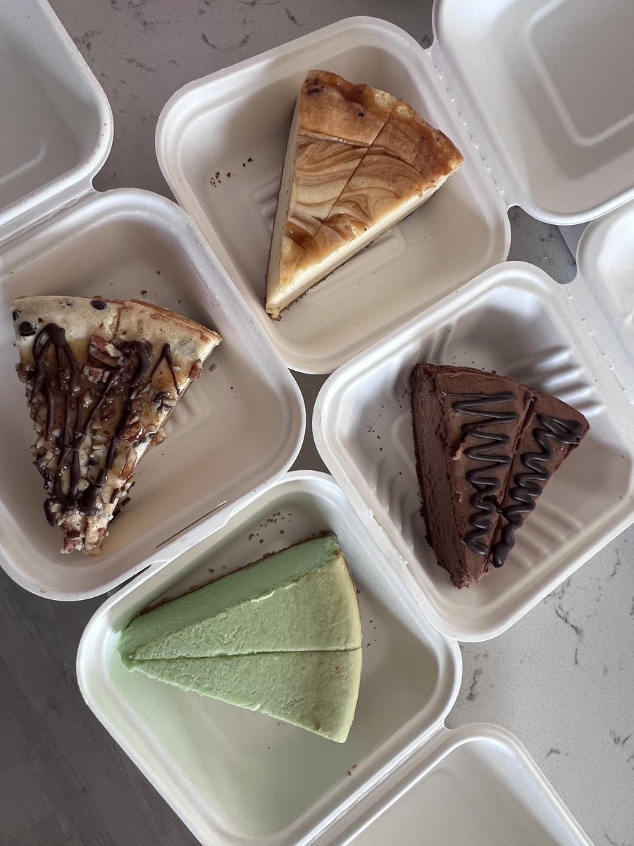 kmoloveshockey's tweet image. Stocked up on a little @MPCheesecake today!  And I finally got to meet @TJCabrera.  It was so great to meet you!  Can’t wait to dig into the best cheesecake ever!  #savemuddypaws