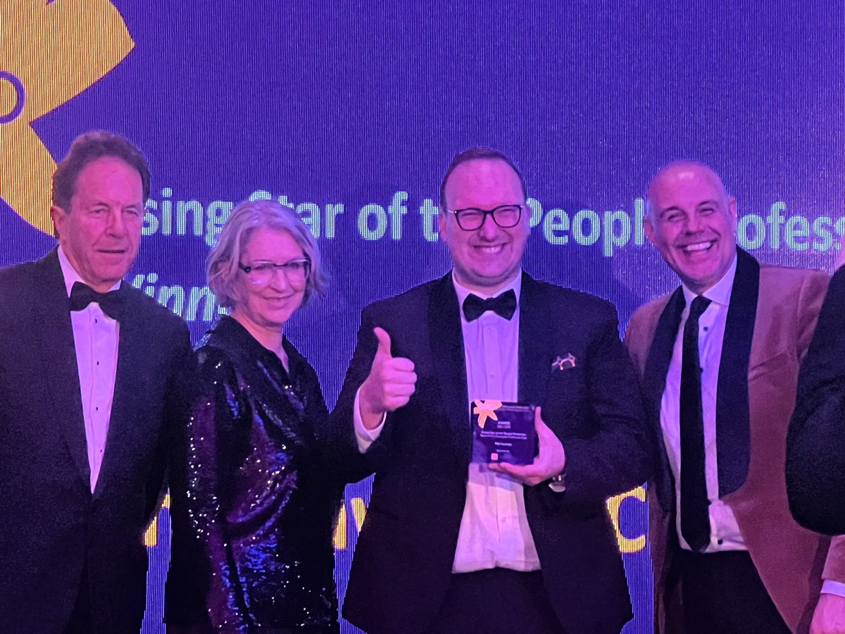 Prof Jean Jenkins gives the ‘Rising Star’ <a href="/cardiffbusiness/">Cardiff Business School</a> sponsored @CIPDWales award to Phil Hawkins of <a href="/Creditsafe/">Creditsafe</a> with <a href="/jasonmohammad/">Jason Mohammad</a> our  <a href="/cardiffuni/">Cardiff University</a> Pro Chancellor