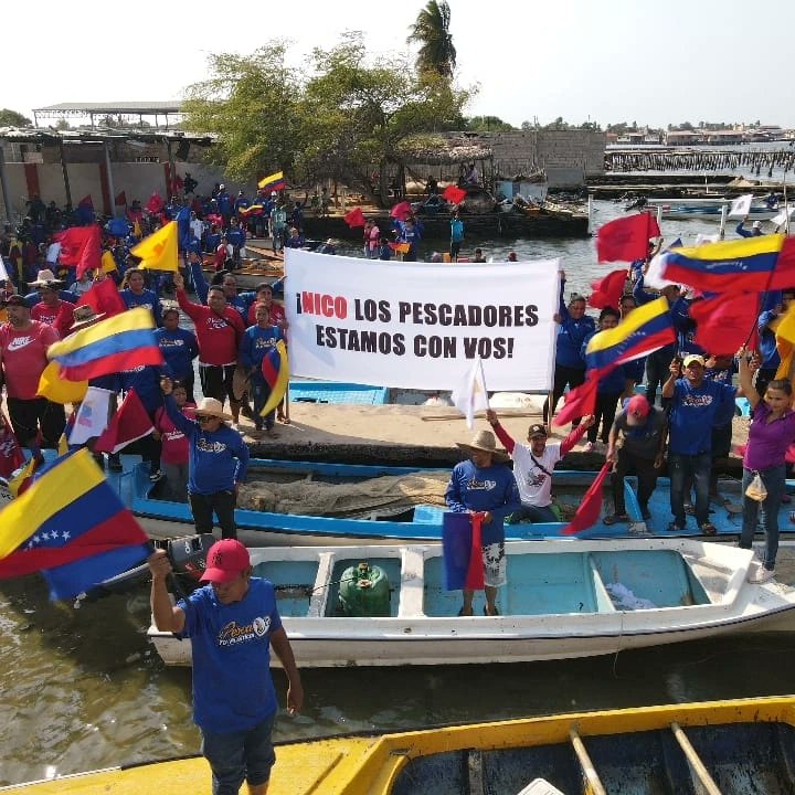Demostración de amor en #Zulia específicamente en Santa Rosa de Aguas, parroquia Coquivacoa, municipio Maracaibo, acompañando al hermoso pueblo pescador, en la celebración del Día de las Pescadoras, Pescadores, Acuicultoras y Acuicultores Artesanales Venezolanos.