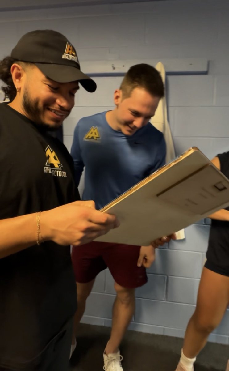 Jungkunst2025's tweet image. I appreciate everyone who is part of my ⚽️ journey. Thank you @athleteprotocol  for guiding me on this path 💪 to be ready for what’s ahead. Getting stronger every week. 
Ready for my back to back games this weekend. 

#Classof2025 @LISoccerClub @GAcademyLeague #NewsdayTop100⚽️