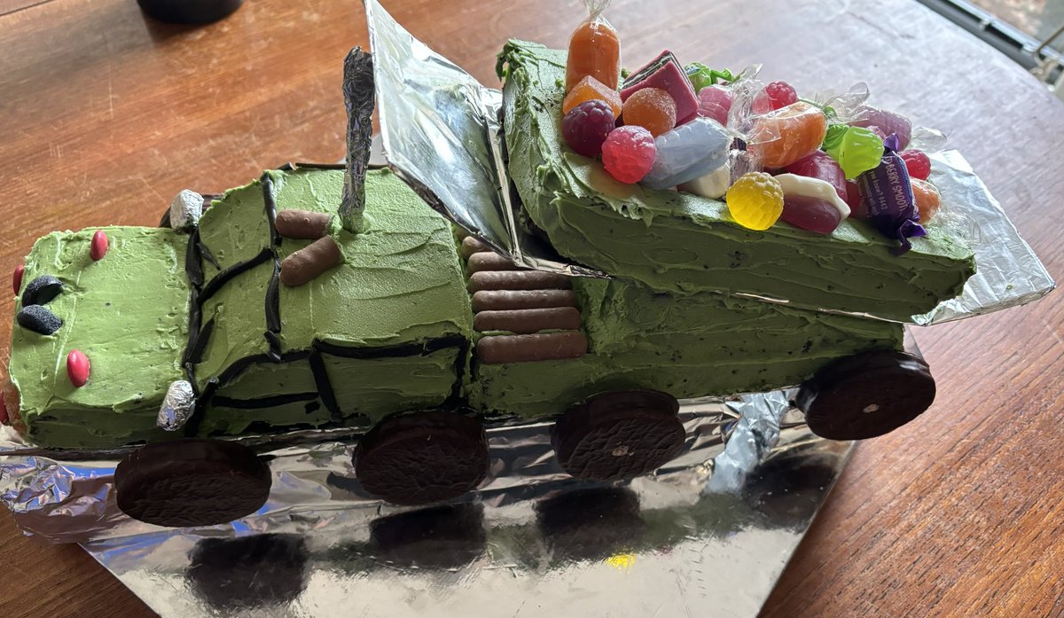 Julianne Cowley tweet media