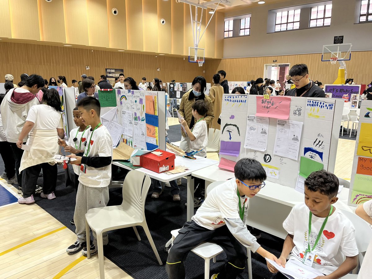 NicoleDorn9's tweet image. The G3 students did a wonderful job presenting their toy invention iterations at the invention convention on Friday! #SiasIS #PYP