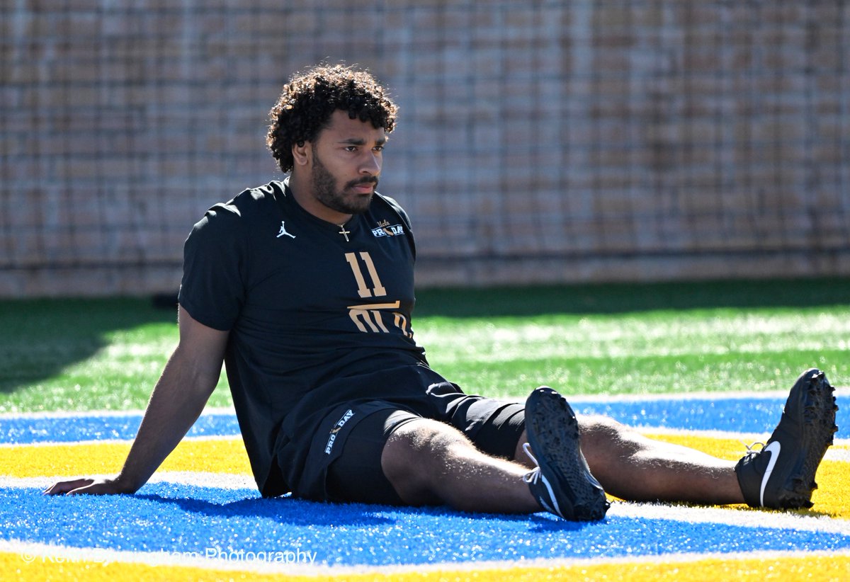 photowkb's tweet photo. Scenes during Football Pro Day at UCLA with #LaiatuLatu #DeShaunFoster #AlexJohnson #JosiahNorwood #CarsonSteele #KennyChurchwellII #DariusMuasau #GabrielMurphy #EricBieniemy #JerryNeuheisel #DorianThompsonRobinson #GregDulcich #ZachCharbonnet #SeanRhyan @InsideSoCalSpts #ucla https://t.co/GKWTzqsM8O