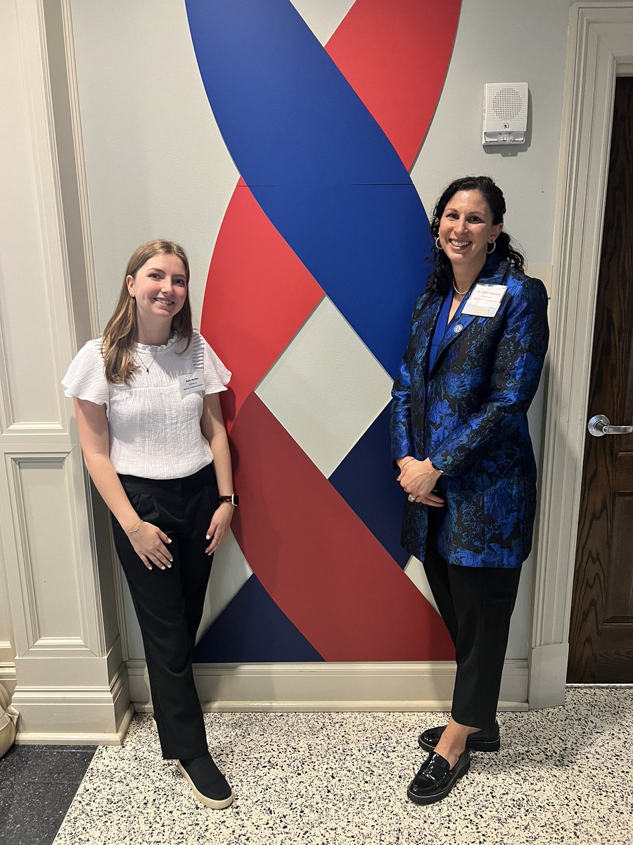 NewmanLATech's tweet photo. Great job by my lab today at the @LATech undergrad symposium! Congrats to all presenters and all those who will represent @LATech at the @ulsystem academic summit. Special congrats to my own undergrad Kate Horton who will be one of those representatives. So proud of them all! https://t.co/mIrYBnUgly