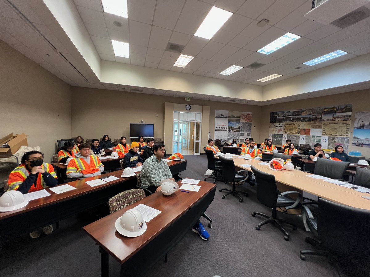CaHSRA's tweet photo. These last two weeks, we've taken more than 90 participants from 3 college campuses across the Central Valley as part of our #IWillRide student outreach program!

Learn more about #IWillRide and sign up for our monthly emails here: https://t.co/jNEa0ZFyvn https://t.co/BnpoNtaAOG