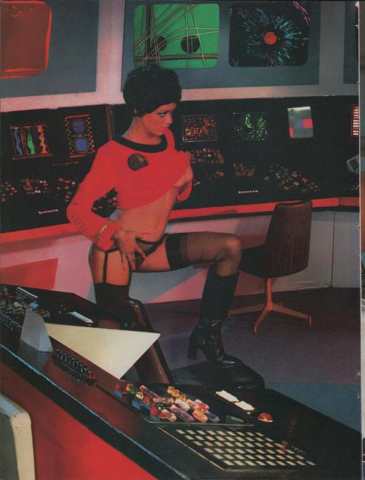 Another awesome space-themed Hustler spread, shot by Matti Klatt of course. June 1980 issue. https://t