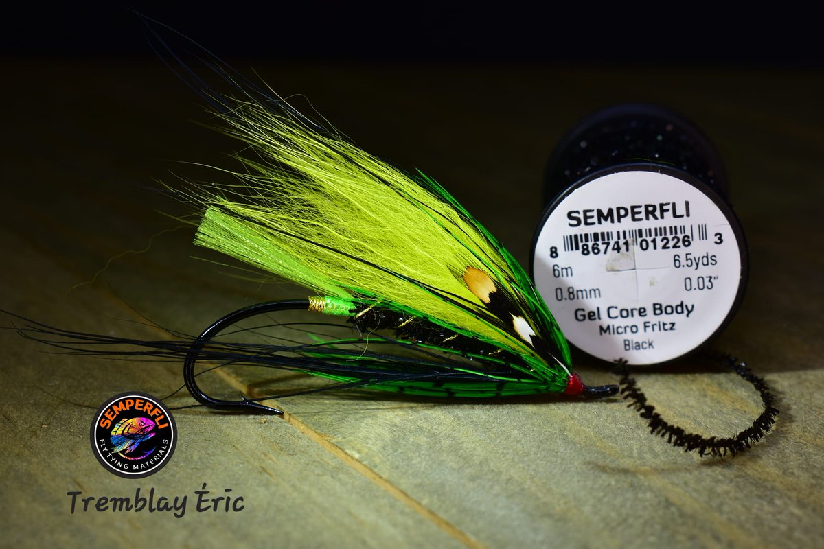 Eric Trembley is a big fan of using Gel Core Body Micro Frits on his stunning flies! Giving a great look to the fly and offering durability! Love it!

#semperfli #semperfliworldwide #queensaward #flytying #flyfishing #flugfiske #fluefiske #pescaconmosca #moucheexpert