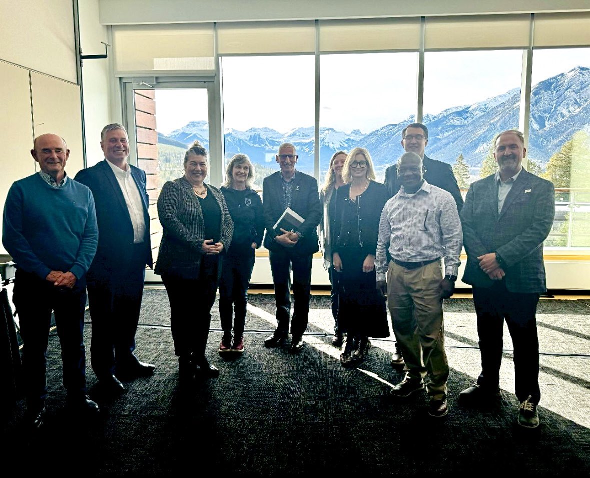 Carolyn Campbell tweet media