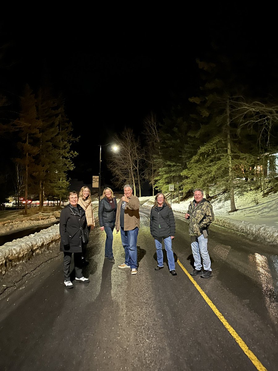 Excellent retreat <a href="/banffcentre/">Banff Centre</a> with <a href="/AbPostSec/">Alberta Post-Secondary Network</a>. Highlights include presentations on labour market from <a href="/albertachambers/">Alberta Chambers</a>, new data tools from <a href="/cybera/">Cybera</a> and updates from new <a href="/CollegeCan/">Colleges and Institutes Canada</a> CEO Pari Johnson. Thx to colleagues (a few of us here) for a productive meeting!