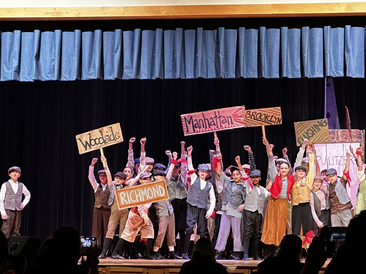 tonateach's tweet photo. Outstanding performance of Newsies, Jr. by our Middle School students! Catch it tomorrow, 3/16, at 2 pm and 7 pm. 💙💛 https://t.co/t8GiQwWheC