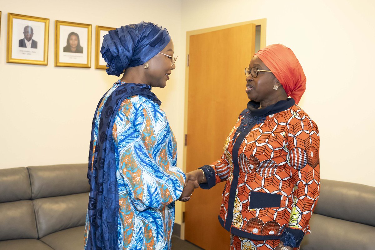 #Femmes #PaixSécurité #Autonomisation A la 68e session de la CSW, la Min @Nasseneba_Toure a eu des échanges for appréciés avec Mesdames: ✅Bineta DIOP, envoyée Spéciale de l’UA pour les Femmes, la Paix et la Sécurité & ✅ Diené Keita, Directrice générale Adjointe du #UNFPA