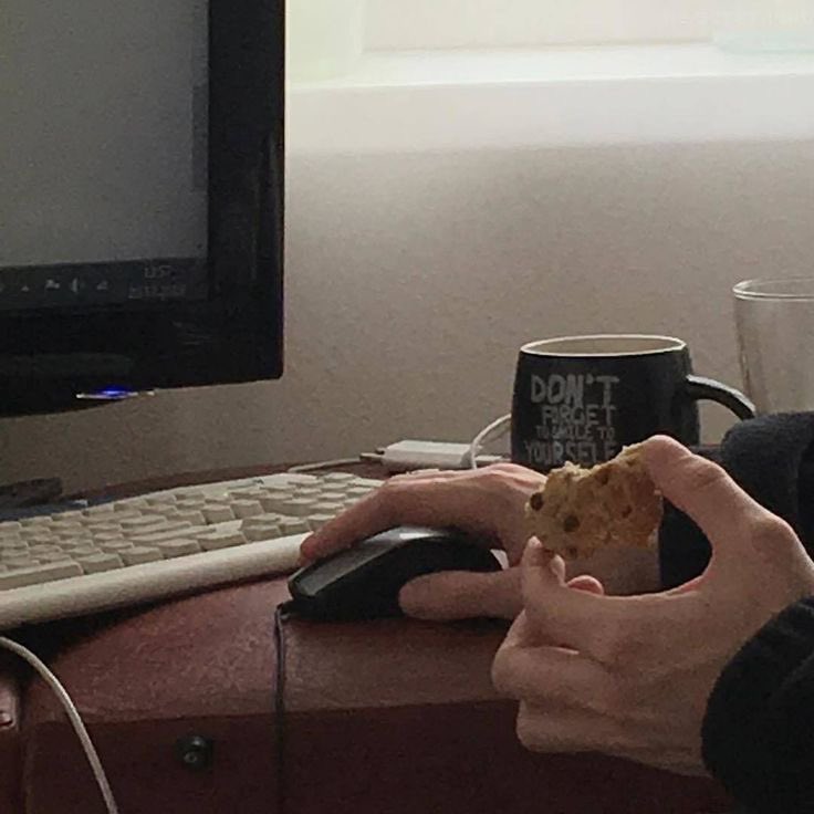 че, кому винду переустановить? денис, шрам, будем знакомы.