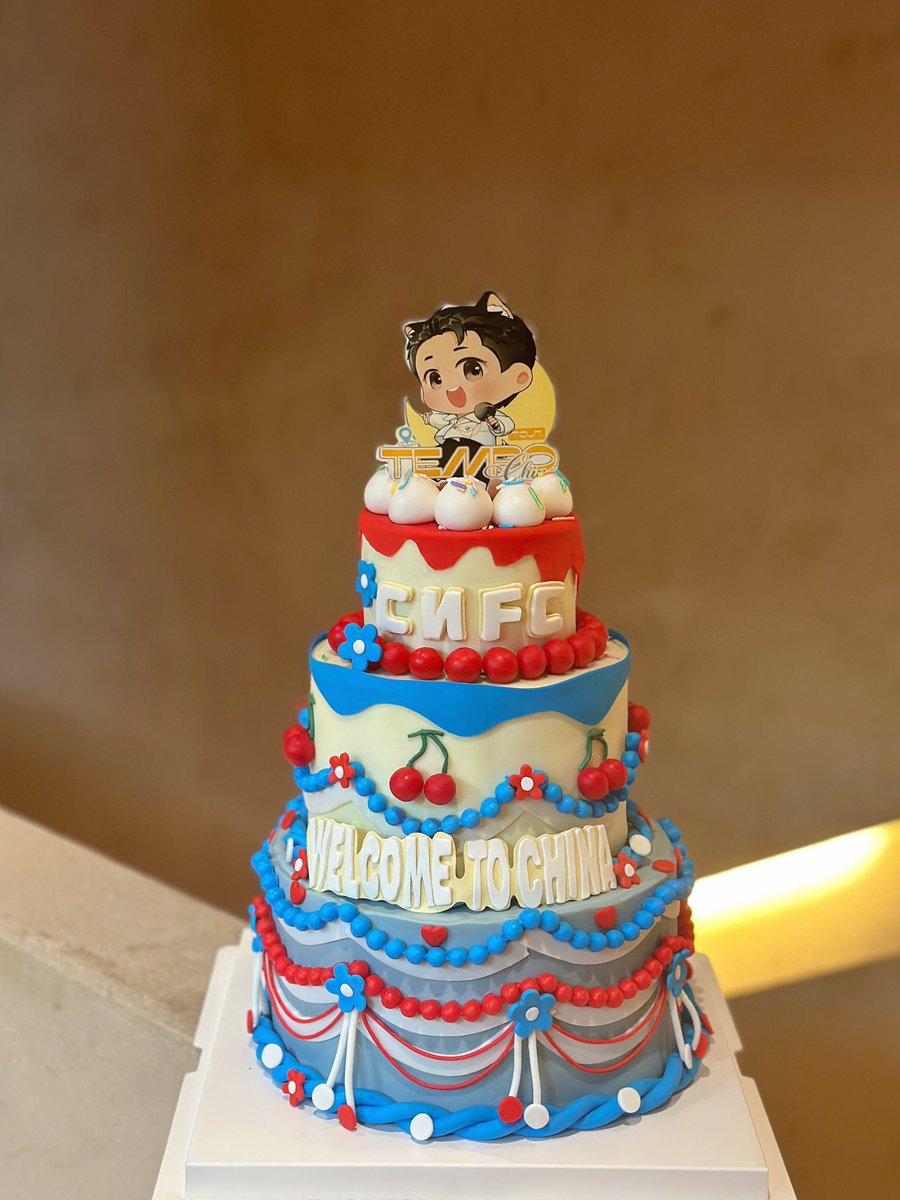 BkppPainkiller's tweet photo. 【BILLKIN IN FUZHOU】

Backstage items·cakes and flower baskets

The cakes and flower baskets have arrived at Fuzhou Olympic Sports! 
Wish Billkin Tempo Tour Fuzhou station all the best!

@PinaColada_BKPP 
@BKPPCHNVoteTeam 

#Bbillkin
#BillkinTempoTour
#BillkinEntertainment https://t.co/HlHTDvkohz
